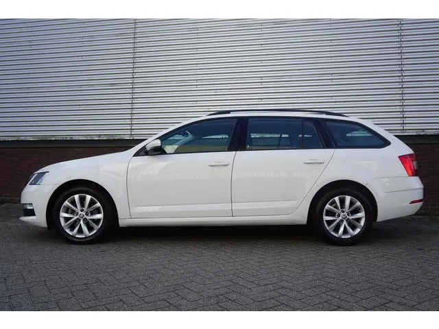 Skoda Octavia Combi 1.0 TSI Automaat Ambition Business/Camera/1e Eig./