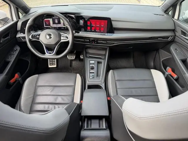 Volkswagen Golf 1.4 eHybrid GTE 18"/SOH 91%/Leder + memory/Panoramadak/IQ Light/Dynamic chassis/Stuu...