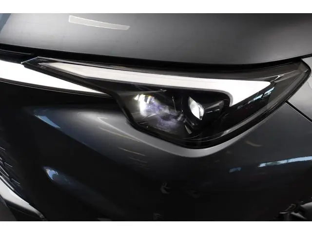 Lexus LBX