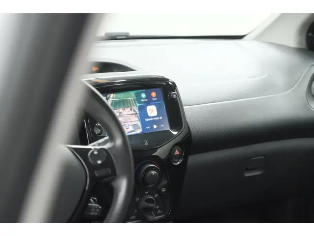 Citroen C1 1.0 VTi Feel | Pack Techno | Camera | Apple Carplay | Getint Glas