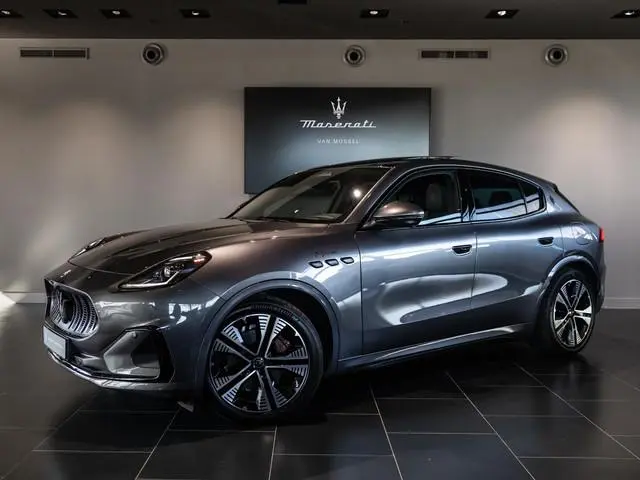 Maserati Grecale AWD Folgore 105kWh 550 pk | AWD | Panoramadak | Stoelventilatie | Stoel- en Stuurve...