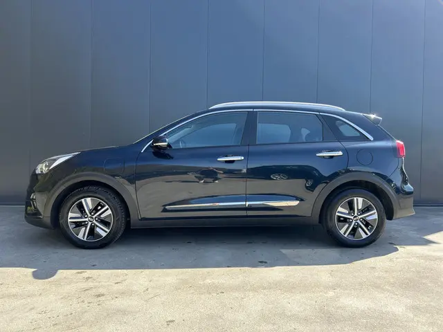 Kia Niro 1.6 GDi PHEV DynamicLine 1e EIGENAAR ADAPT CRUISE CAMERA HALF LEER LED NAVI ECC