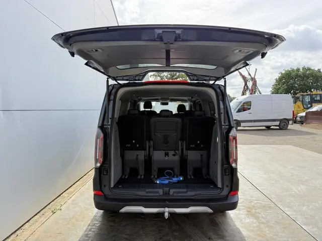 Ford Tourneo