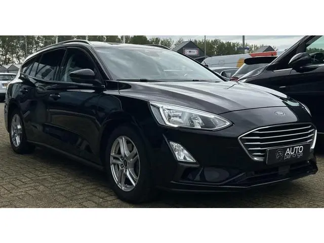 Ford Focus Wagon 1.0 EcoBoost Titanium Business 125PK | AUTOMAAT | Parkeersensoren voor en achter |...