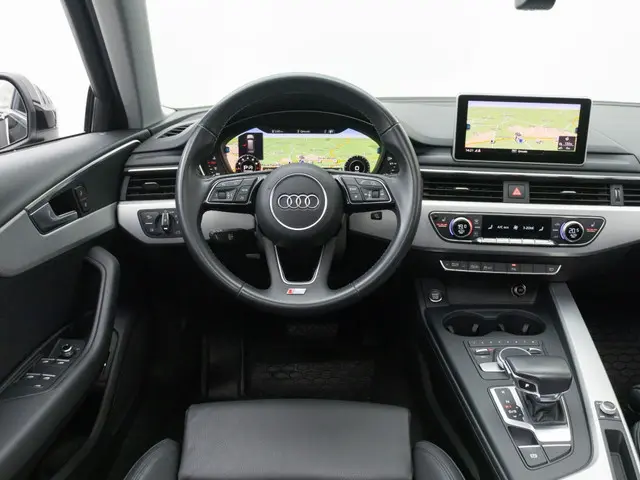 Audi A4 Avant 1.4 TFSI Design ProLine+ S-Line | Leder | Pano | Elek. trekhaak