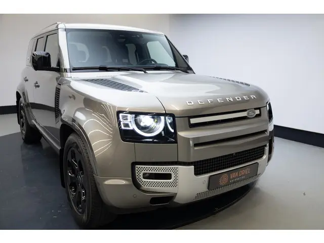 Land Rover Defender 110 2.0 P400e 110 XS Edition | Panoramadak | Trekhaak |