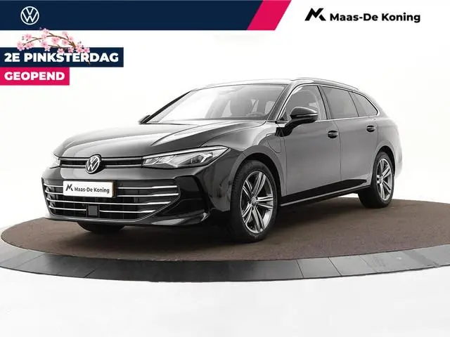 Volkswagen Passat Variant 1.5 eHybrid 204pk PHEV DSG Business · Camera · Elek. Voorstoelen + Massage...