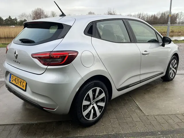 Renault Clio 1.0 TCe 90 Equilibre / Apple Carplay - Android Auto / Airco / Cruise / Navi /