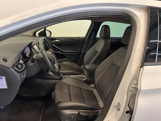 Opel Astra Sports Tourer 1.2 Design & Tech | Full LED | Climate Control | Navigatie | Apple Carplay/...