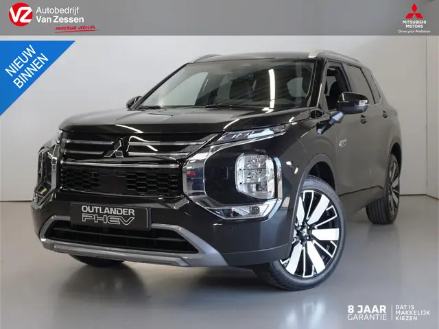 Mitsubishi Outlander 2.4 PHEV Intense+ | Head up | 20 inch | Direct leverbaar | 8 jaar garantie | Ri...