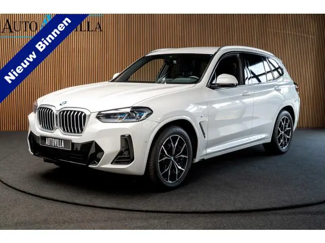 BMW X3 xDrive20i High Exe M-Pakket Leer Head-up Navi LED Elektr. achterklep Climate (3-zone) Elektr....