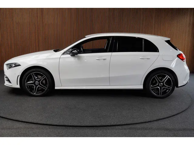 Mercedes-Benz A-klasse 250e AMG Line Leder Navi Camera Climate Stoelverwarming PTS LM velgen EQ BTW...