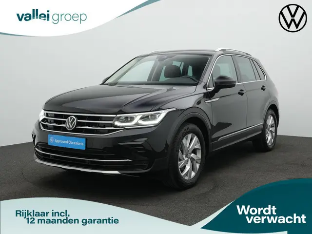 Volkswagen Tiguan 1.5 TSI 150 pk DSG Elegance | Trekhaak | IQ Light | Stuur-/stoelverwarming | Achte...