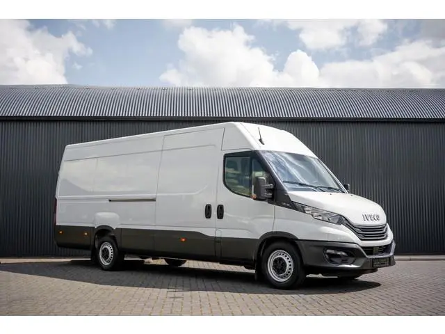 Iveco Daily 35S16 | L4H2 | 157 PK | 3-Zits | Airco | Parkeersensoren
