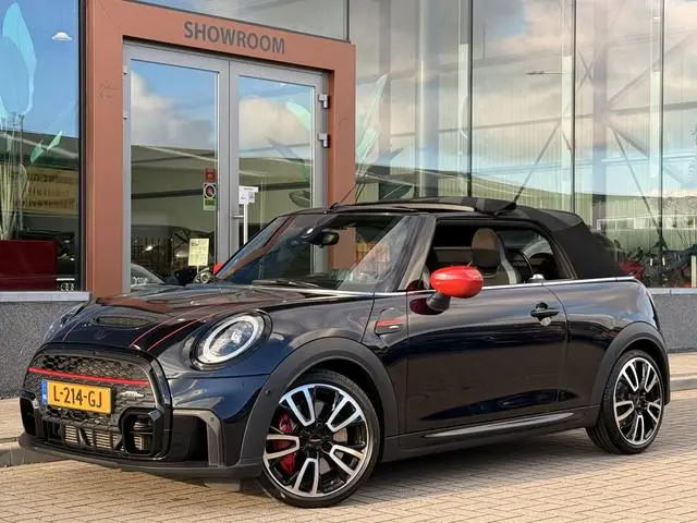 MINI Cabrio 2.0 John Cooper Works Essential | 231pk | ACC | DAB | Head-Up | Harman / Kardon | Apple...