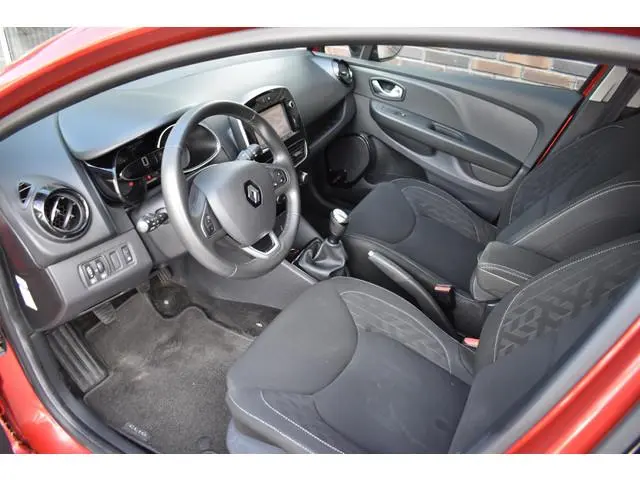 Renault Clio TCe LM VELGEN AIRCO CRUISE NAVIGATIE