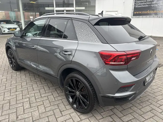 Volkswagen T-Roc  Sport R-Line Black Style Carplay Cruise Stoelverwarming
