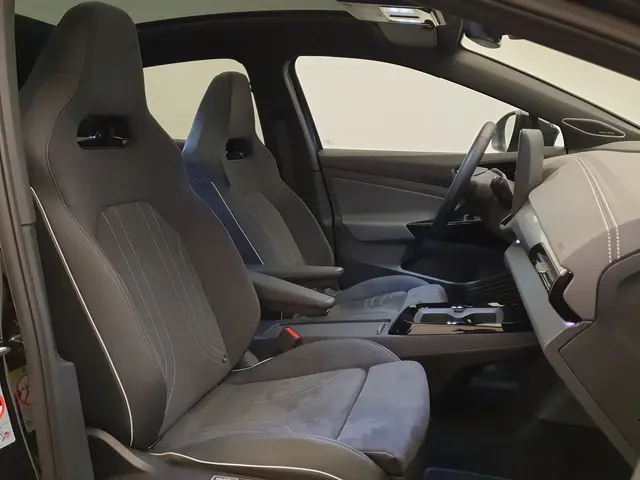 Volkswagen ID.5 Pro Business 77 kWh Panoramadak, Topsport stoelen