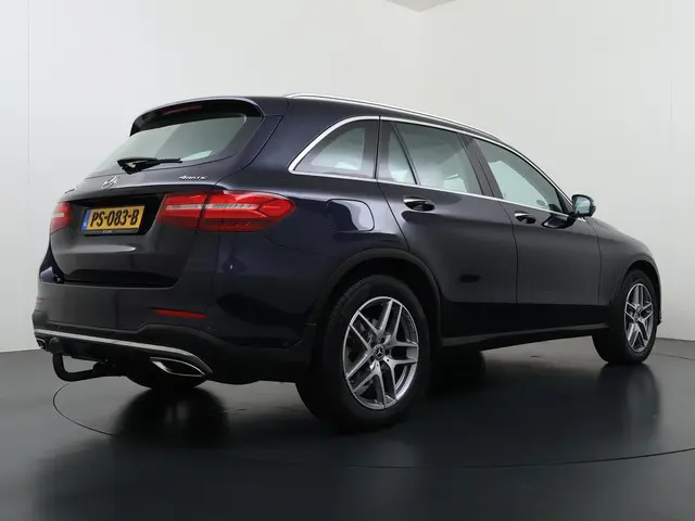 Mercedes-Benz GLC-klasse 250 4MATIC Premium Plus Panoramadak Trekhaak 360 Camera Stoel ventilatie HU...