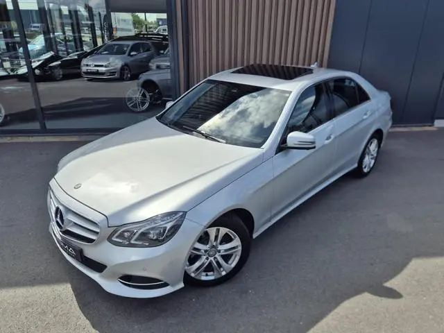Mercedes-Benz E-klasse 250 Avantgarde | BTW | 360 cam. | Clima| Dakje | Stoelverw. | Cruise