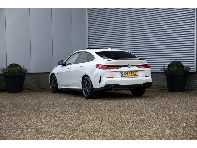 BMW 2-serie Gran Coupé 218i M-Sport Pro NAP|Pano|ACC|Cam|Keyless