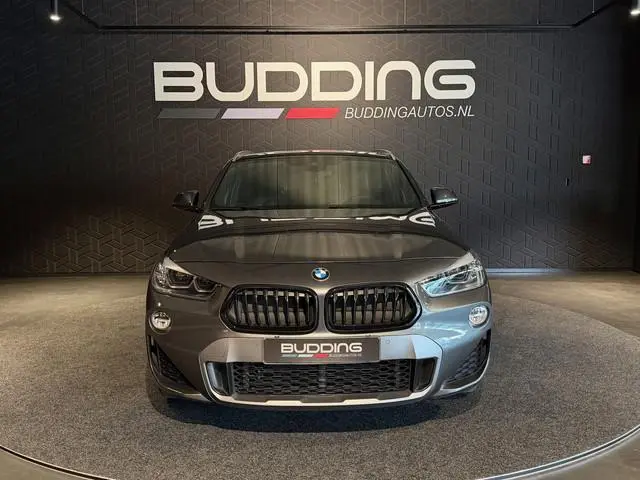 BMW X2 sDrive20i High Exe | M-sport | Leder | Head-up