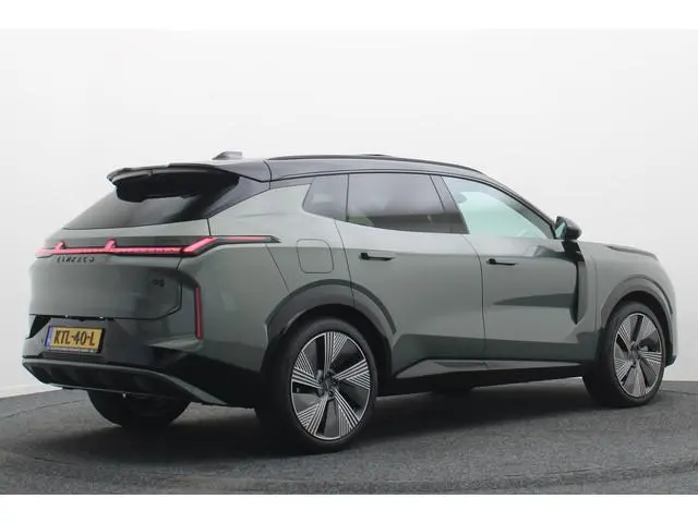 Lynk & Co 08