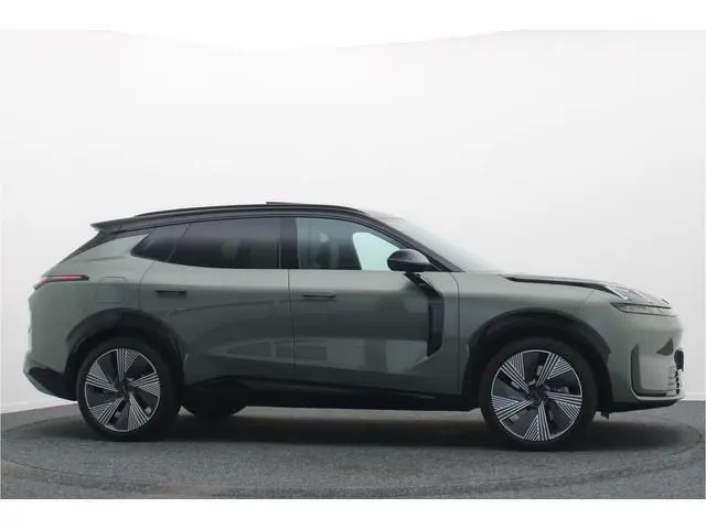 Lynk & Co 08