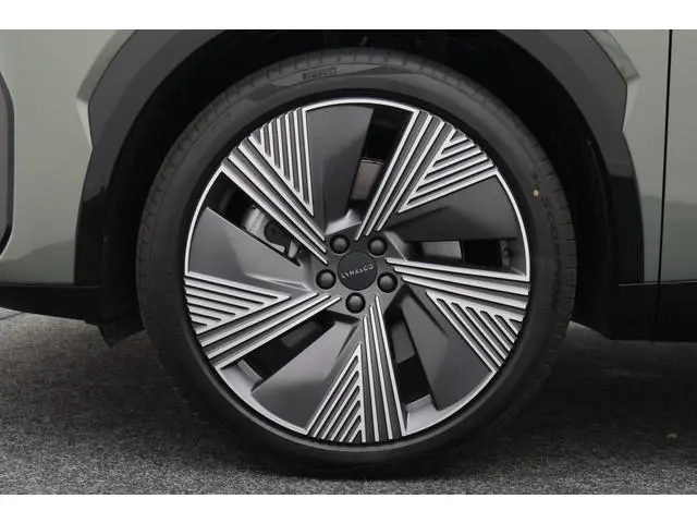 Lynk & Co 08