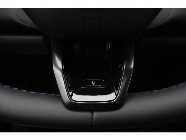Lynk & Co 08