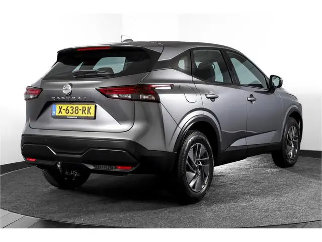 Nissan Qashqai 1.3 MHEV 140 PK Acenta | Adapt. Cruise | Winterpakket | Trekhaak | PDC | Camera | App...