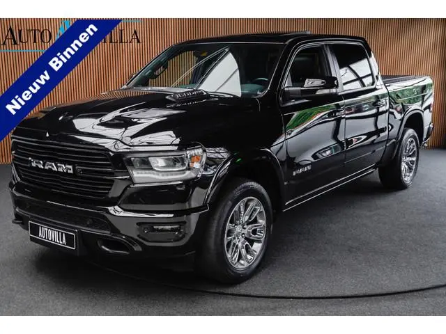 Dodge Ram 1500 5.7 V8 4x4 Crew Cab Laramie Panodak Harman K. Leer Navi Alpine Stoelventilatie Camera...