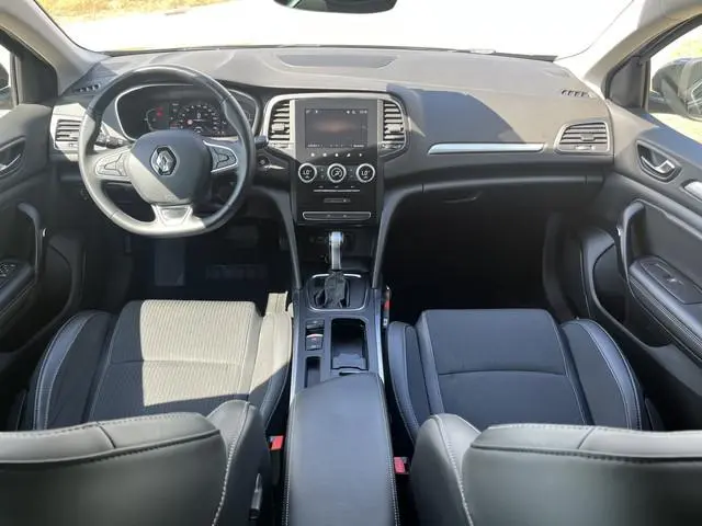 Renault Mégane Estate 1.3 TCe 141PK Intens / Automaat / Parkeerhulp V+A / Cruise / LMV