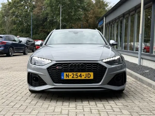 Audi RS4