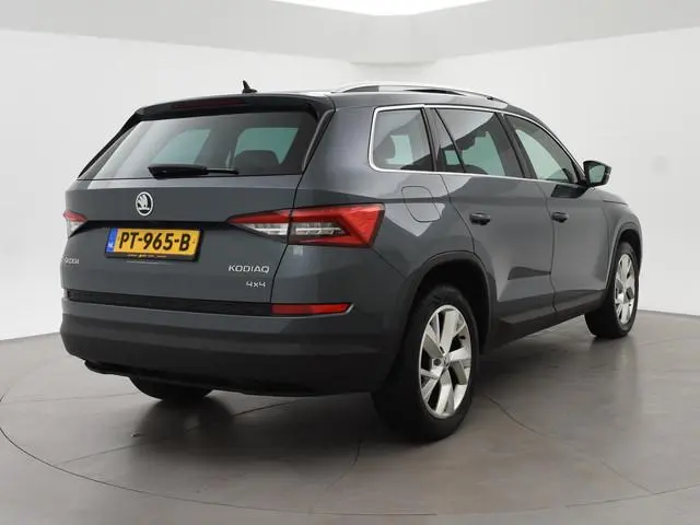 Skoda Kodiaq 2.0 TSI 180 PK AUT. 4X4 4WD 2200 KG TREKHAAK | LEDER | PANORMAA 360 CAMERA | STUUR/STOE...