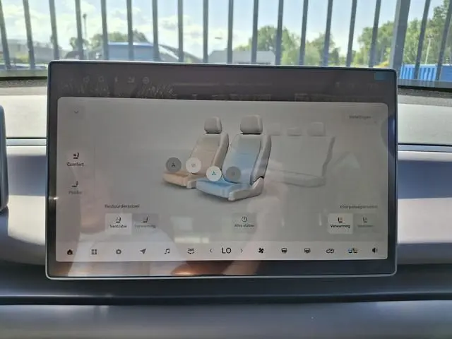 Leapmotor C10