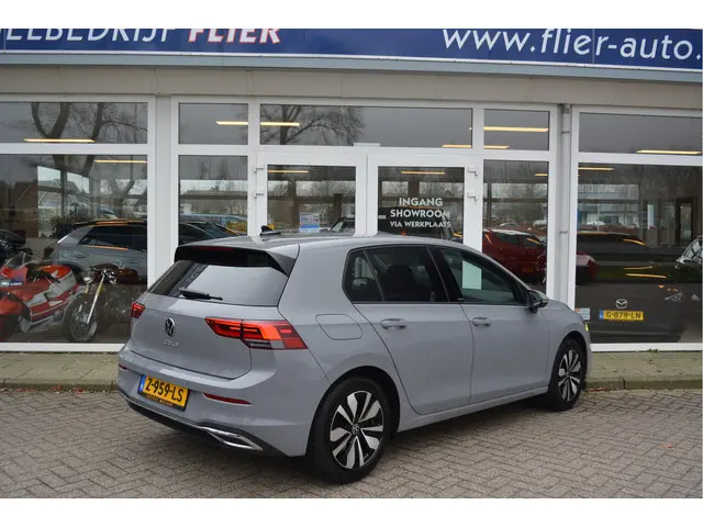Volkswagen Golf 1.5 TSI 150PK Move ✅ LED ✅ StoelVW ✅ Navi ✅ CarPlay ✅