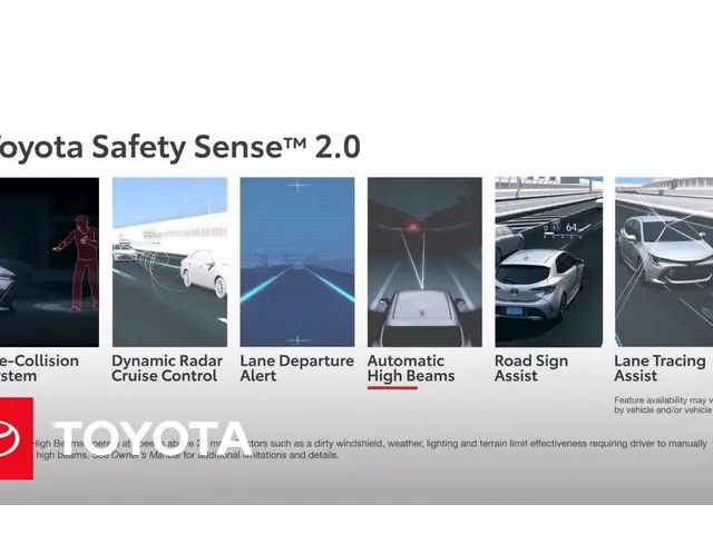 Toyota C-HR 1.8 Hybrid Style Bitone, Trekhaak BSM, Stuurverwarming