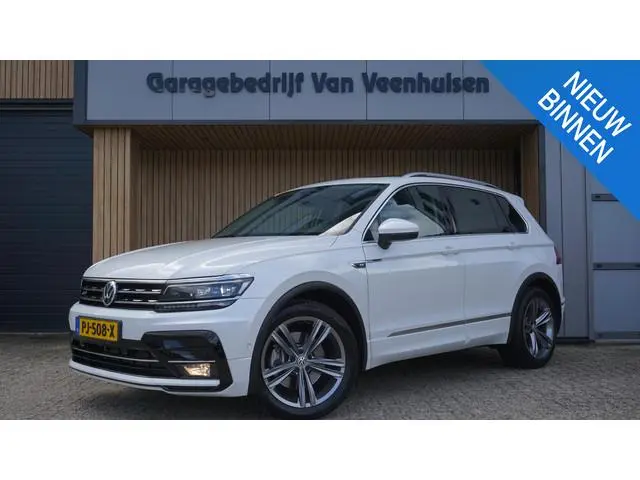Volkswagen Tiguan 2.0 TSI 180pk DSG 4Motion 2x R-Line & Highline Pano.Dak Exclusive-Leder Trekhaak 1...