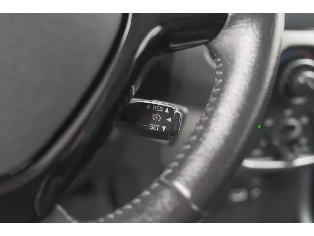 Toyota Aygo 1.0 VVT-i X-play | Camera | Airconditioning | Allseasonbanden