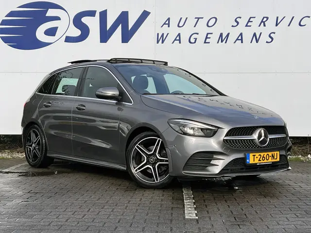 Mercedes-Benz B-klasse 200 Business Solution AMG | Pano | Trekhaak | Memory | Sfeerverlichting
