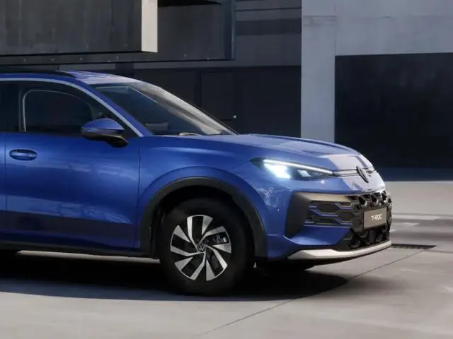 Volkswagen T-Roc Limited Edition 1.5 eTSI 116 PK 7 versn. DSG · Comfort pakket · Achteruitrijcamera...