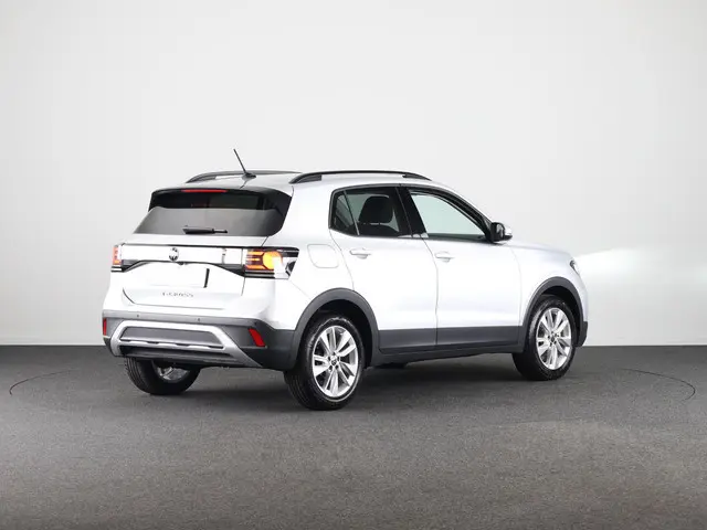Volkswagen T-Cross 1.0 TSI Life Edition 95PK | Private lease vanaf € 559,- pm | Navigatie | Camera |...