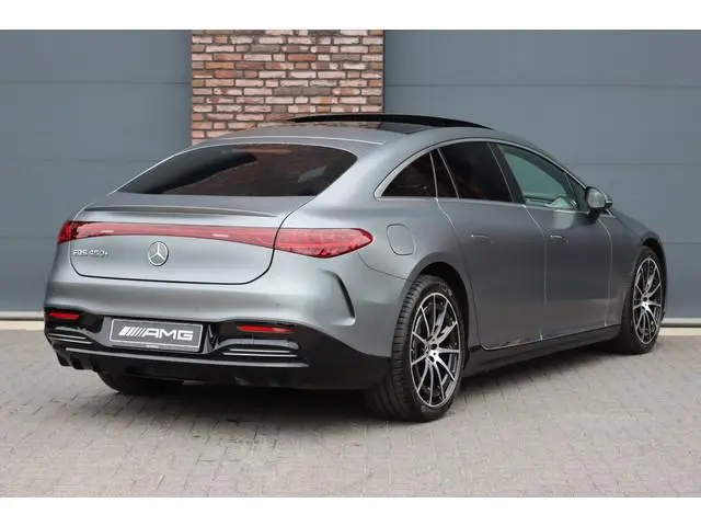 Mercedes-Benz EQS
