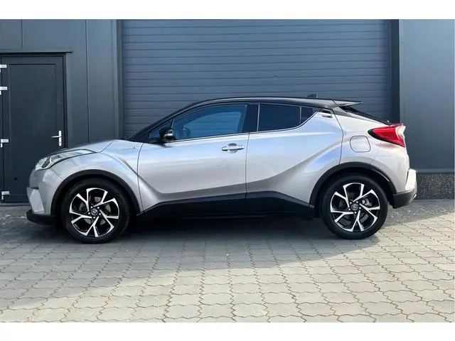 Toyota C-HR 1.8 Hybrid Bi-Tone ACC NAVI KEYLESS 75745KM!