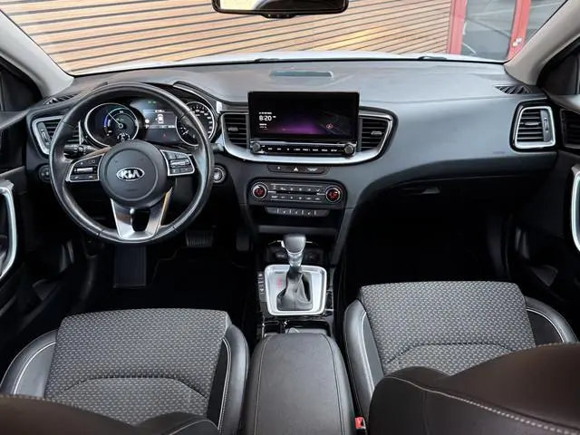 Kia XCeed 1.6 GDi PHEV DynamicPlusLine Trekhaak / Winterpakket / Camera / Carplay / Dealer onderhoud...