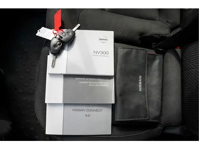 Nissan NV300