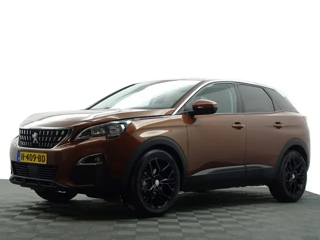Peugeot 3008 1.2 PureTech GT Premium- Design Colour, CarPlay, Park Assist, Led, Carbon, Lane Assist,...