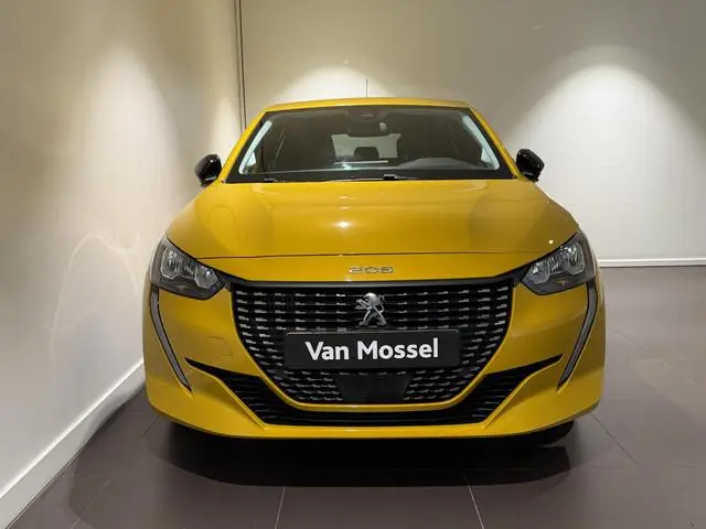 Peugeot 208 1.2 PureTech Allure Pack | Camera | Stoelverwarming | Climate control | Apple Carplay/An...