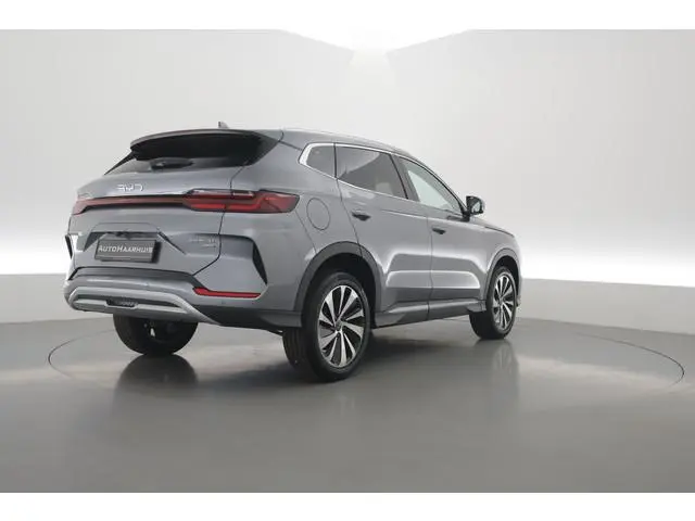 BYD SEAL U
